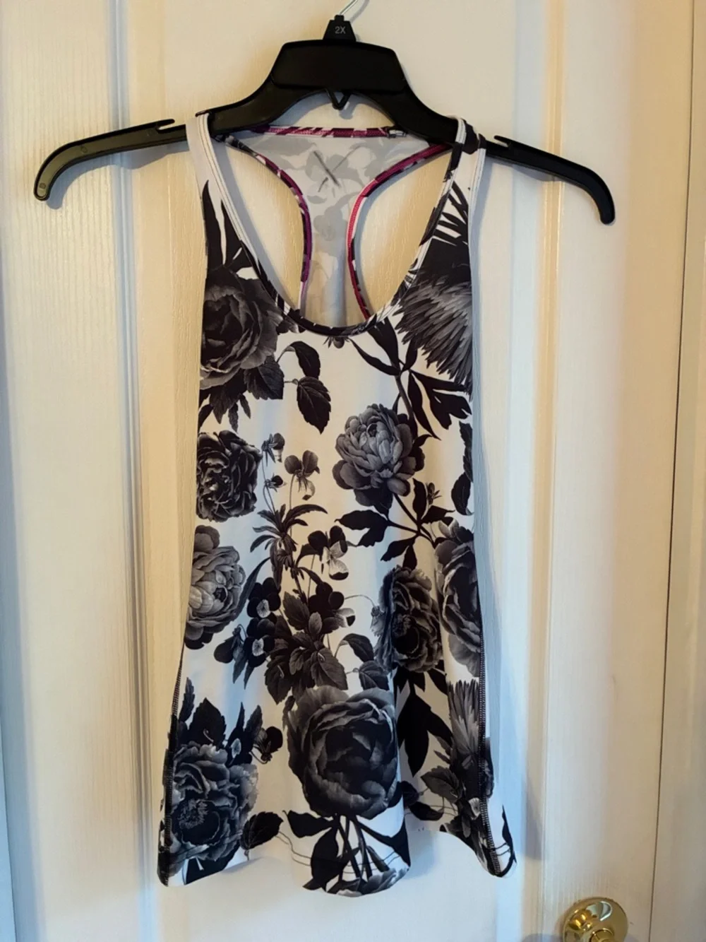 Lululemon Cool Racerback in Brisk Bloom Black White Sz 4